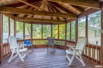 5608 Taylor Ct, Davenport, IA 52806 - photo 5