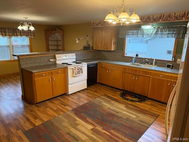 170 W Superior St, Ishpeming, MI 49849 - photo 3