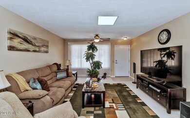 10629 Aztec Dr-large-006-007-10629 W Azt