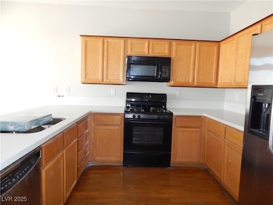 1032 Sweeping Ivy Ct, Las Vegas, NV 89183 - photo 6