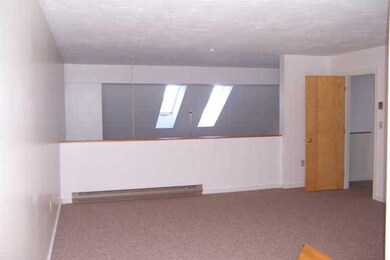 64 Davis Rd unit 3, Plymouth, NH 03264 - photo 6