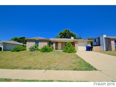 1302 Katelyn Cir, Copperas Cove, TX 76522 - photo 2