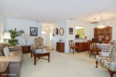 05_6370SummersSkyLn_93_LivingRoomDiningR