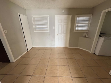 2604 44th St, Lubbock, TX 79413 - photo 3