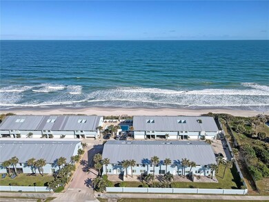 Front of property (faces the ocean)