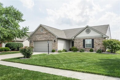 12998 Dellinger Dr, Fishers, IN 46038 - photo 2