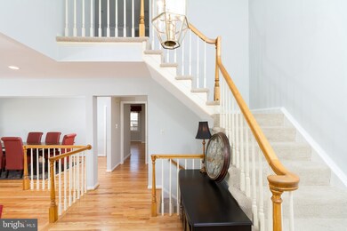 12257 Tildenwood Dr, Rockville, MD 20852 - photo 2