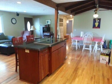 601 Laurelwood Dr, Rogue River, OR 97537 - photo 3