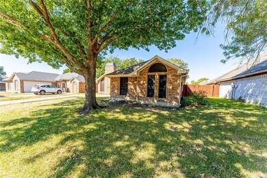 111 N Winding Oaks Dr, Wylie, TX 75098 - photo 3