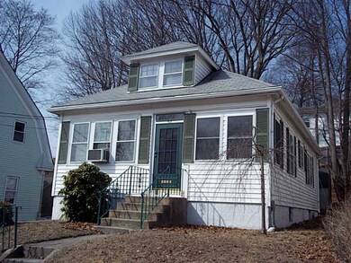 56 Huxley Ave, Providence, RI 02908 - photo 2