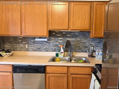 433 Fox Hills Dr S unit 5, Bloomfield Hills, MI 48304 - photo 5