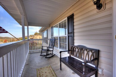 340 Bowers Park Cir, Knoxville, TN 37920 - photo 3