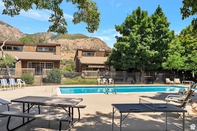 1372 Millcreek Dr unit 8, Ogden, UT 84404 - photo 2