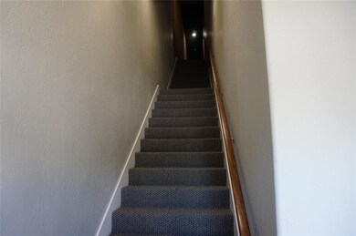 214 W Main St unit 202, Denison, TX 75020 - photo 4