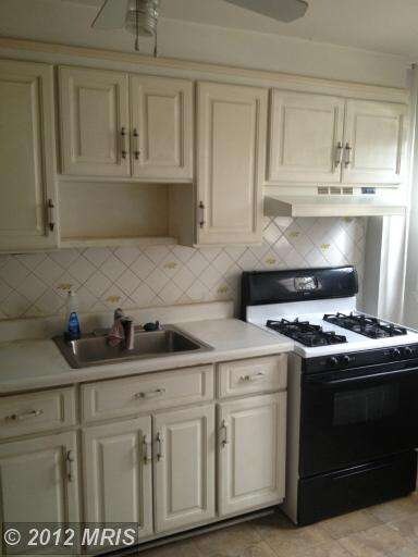 4030 Ardley Ave, Baltimore, MD 21213 - photo 7