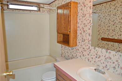 15730 Ordway Dr SE, Yelm, WA 98597 - photo 6