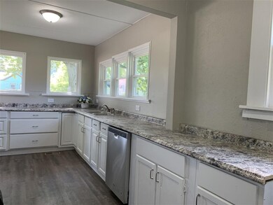 321 Division St, Elkhart, IN 46516 - photo 4