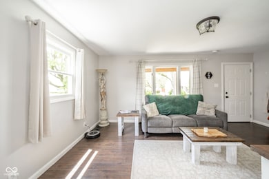 433 N 15th Ave, Beech Grove, IN 46107 - photo 5