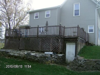 6 Parker St, La Fontaine, IN 46940 - photo 2