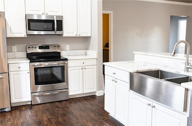 8215 Westmont Terrace Dr, Lakeland, FL 33810 - photo 4