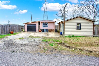 838 County Road 925b, Alvin, TX 77511 - photo 2