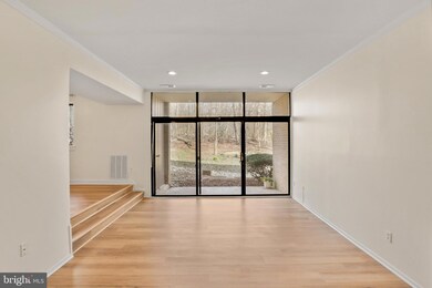 1635 Parkcrest Cir unit 100, Reston, VA 20190 - photo 5