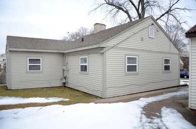 Rear of home facing SE
