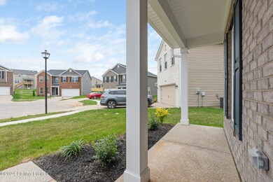 8432 Gateway Run Rd-5