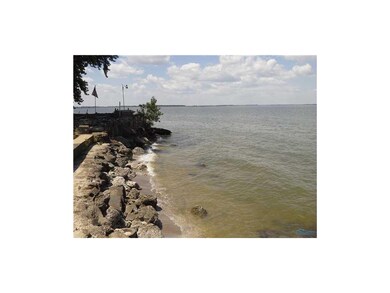 Waterfront/Dock/Pier.