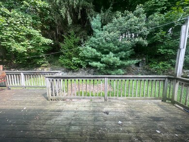 30 Beechmont St, Worcester, MA 01609 - photo 4