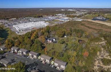 1490 Old Jamestown Hwy unit 1490, Crossville, TN 38555 - photo 6