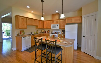 20675 Jayhawk Ln, Bend, OR 97702 - photo 4