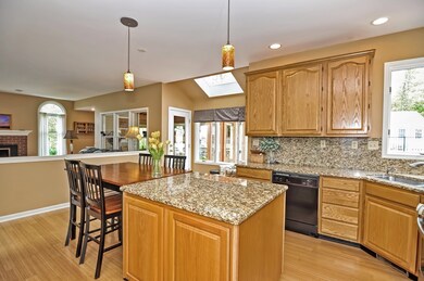 10 Norumbega Cir, Franklin, MA 02038 - photo 6