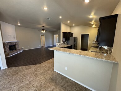 9107 Holiday Dr, Odessa, TX 79765 - photo 5