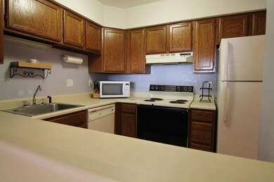 193 Main St unit 111, North Woodstock, NH 03262 - photo 4