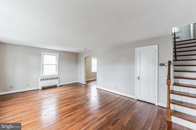 606 Emerson Ave, Reading, PA 19605 - photo 4