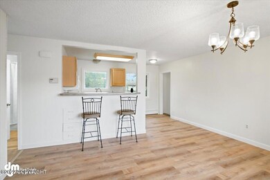 05-ELI4185_Living Room