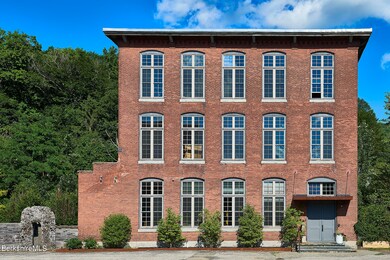 410 Park St, Great Barrington, MA 01230 - photo 3