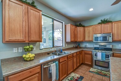 41393 N Eliana Dr, San Tan Valley, AZ 85140 - photo 6