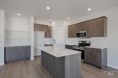 18389 N Trumpet Lily Ave, Nampa, ID 83687 - photo 4