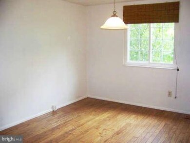 2035 Brooks Square Place, Falls Church, VA 22043 - photo 6