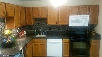 16291 Taconic Cir unit 90D, Dumfries, VA 22025 - photo 4