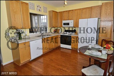 7118 Ladd Cir, Frederick, MD 21703 - photo 3