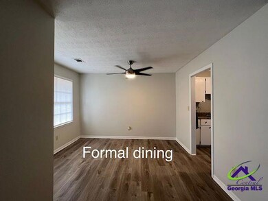 211 Gawin Dr, Warner Robins, GA 31093 - photo 4