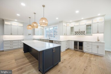 762 Laurel Ln, Wayne, PA 19087 - photo 4