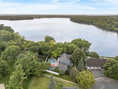 9001 Chesshire Ln N, Maple Grove, MN 55369 - photo 7