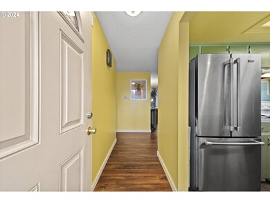 1188 NE Centurion Dr, Gresham, OR 97030 - photo 4