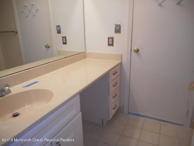 912 Scarlet Oak Ave unit 12, Toms River, NJ 08755 - photo 5