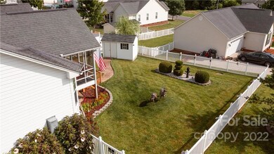 1025 Ayrshire Ln, Dallas, NC 28034 - photo 2