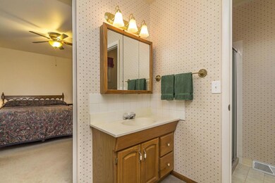 5765 Loganwood Rd, Columbus, OH 43229 - photo 7